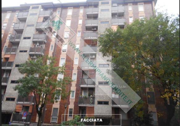 appartamento in vendita a Milano in zona Gallaratese