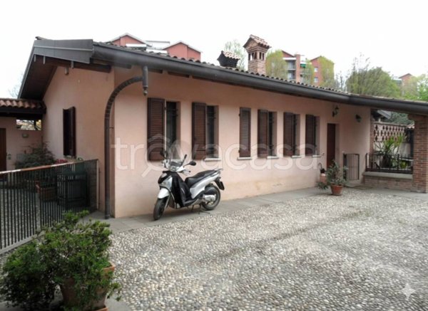 casa indipendente in vendita a Milano in zona Niguarda