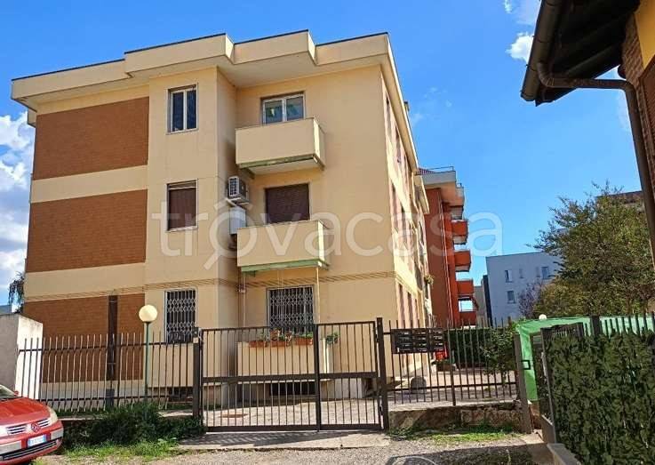 appartamento in vendita a Milano in zona Figino