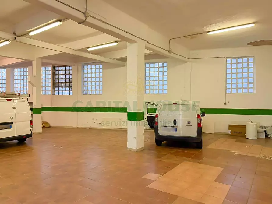 appartamento in vendita a Milano in zona Lorenteggio