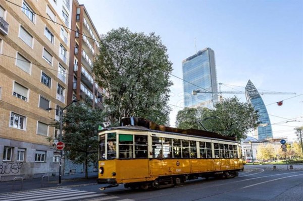 appartamento in vendita a Milano in zona Sempione