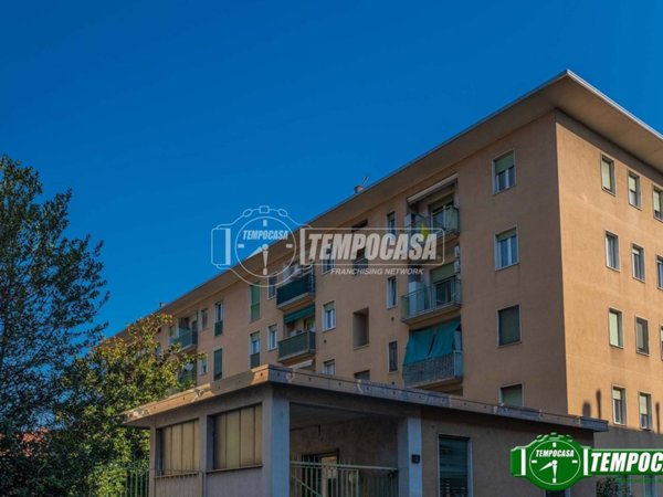 appartamento in vendita a Milano in zona Quarto Oggiaro