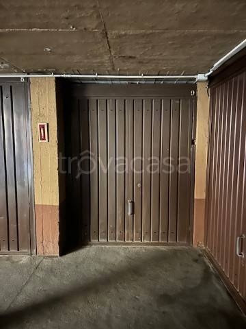 locale commerciale in vendita a Milano