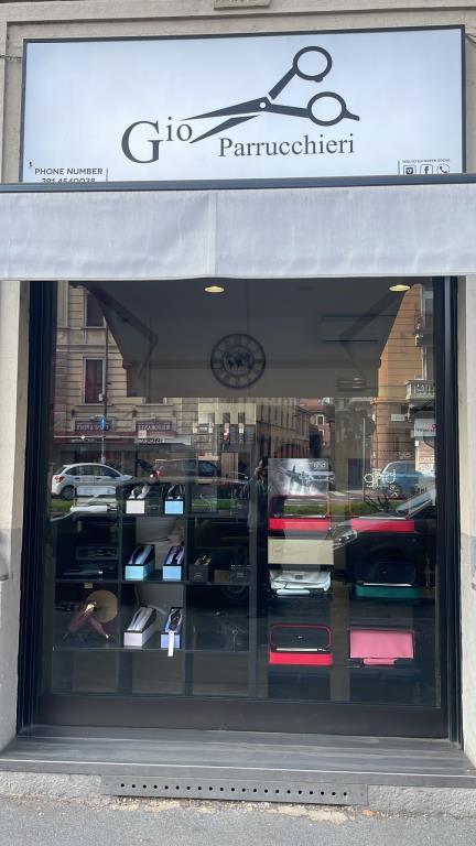 negozio in vendita a Milano in zona Greco