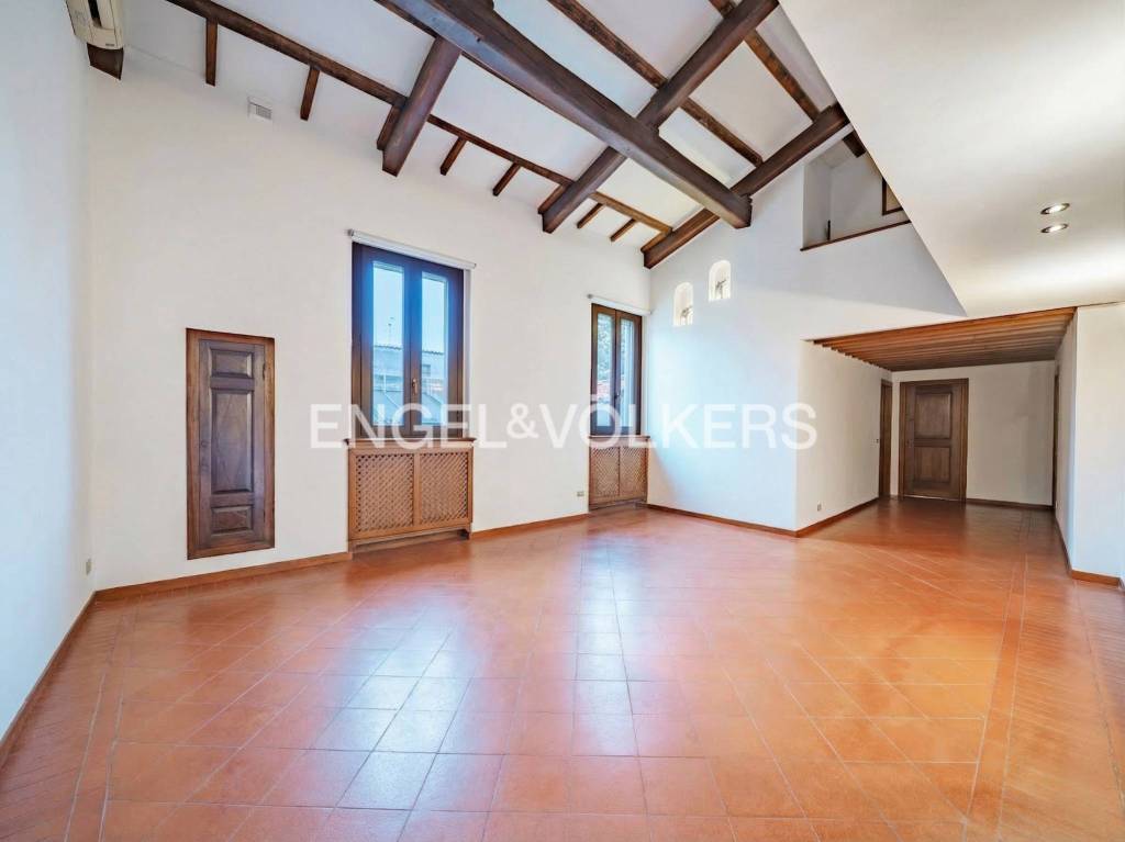 appartamento in vendita a Milano in zona Centro Storico