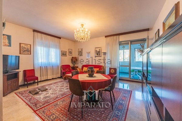 appartamento in vendita a Milano in zona Isola