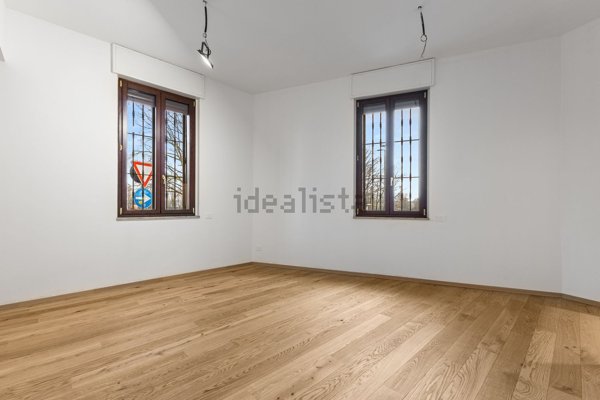 ufficio in vendita a Milano in zona Quarto Cagnino