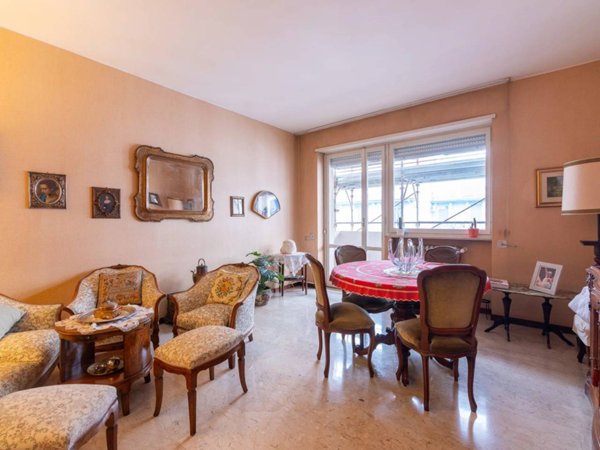 appartamento in vendita a Milano in zona Città Studi