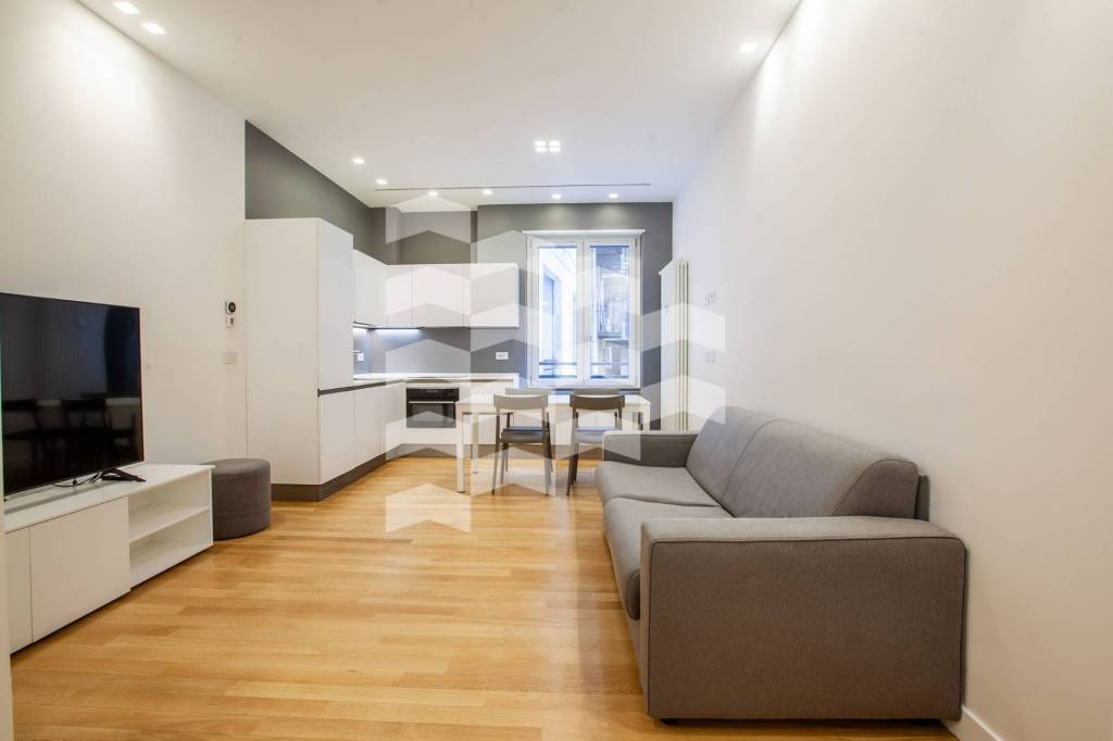 appartamento in vendita a Milano in zona Guastalla