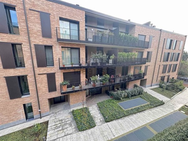 appartamento in vendita a Milano in zona San Cristoforo