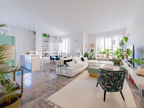 appartamento in vendita a Milano in zona Cinque Giornate