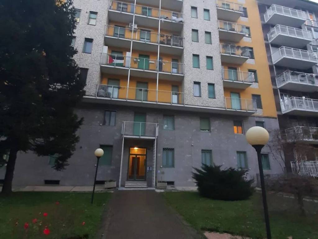 appartamento in vendita a Milano in zona Città Studi