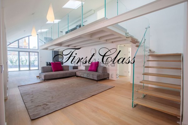 appartamento in vendita a Milano in zona San Cristoforo