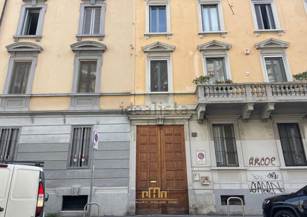 appartamento in vendita a Milano in zona Bocconi