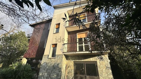 appartamento in vendita a Milano in zona Muggiano