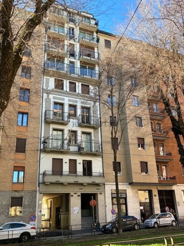 appartamento in vendita a Milano in zona Sempione