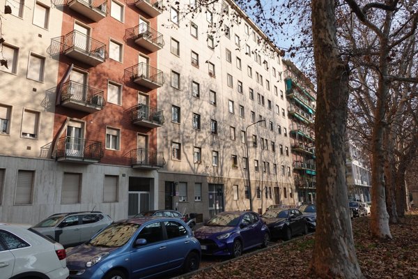 appartamento in vendita a Milano in zona Ghisolfa