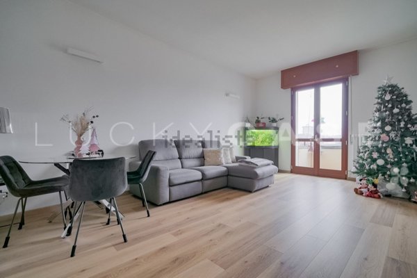 appartamento in vendita a Milano in zona Dergano