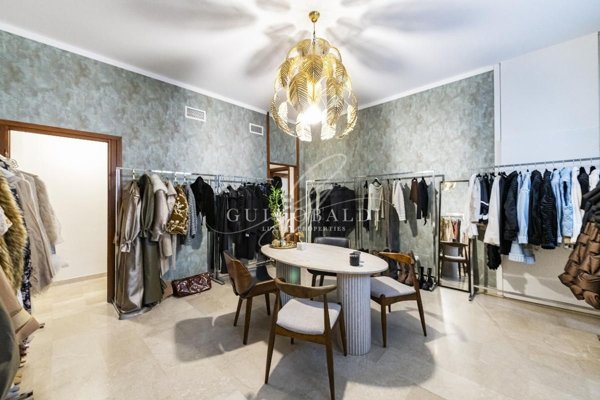 appartamento in vendita a Milano in zona Porta Nuova