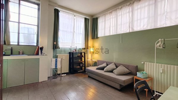 appartamento in vendita a Milano in zona Porta Genova