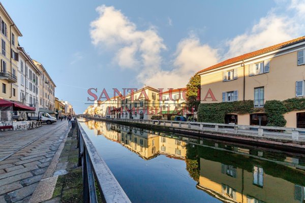 appartamento in vendita a Milano in zona Porta Genova