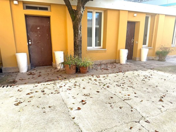 appartamento in vendita a Milano in zona Vigentino