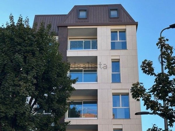 appartamento in vendita a Milano in zona Isola