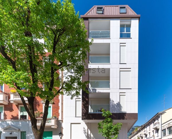 appartamento in vendita a Milano in zona Isola