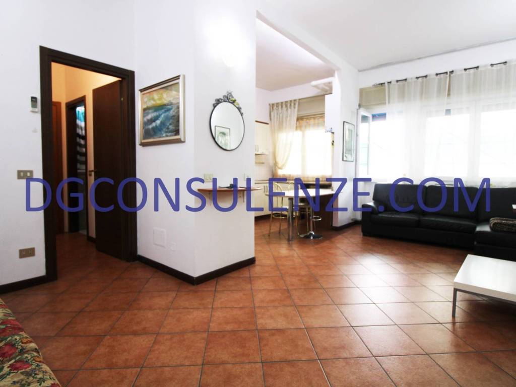 appartamento in vendita a Milano in zona Forlanini