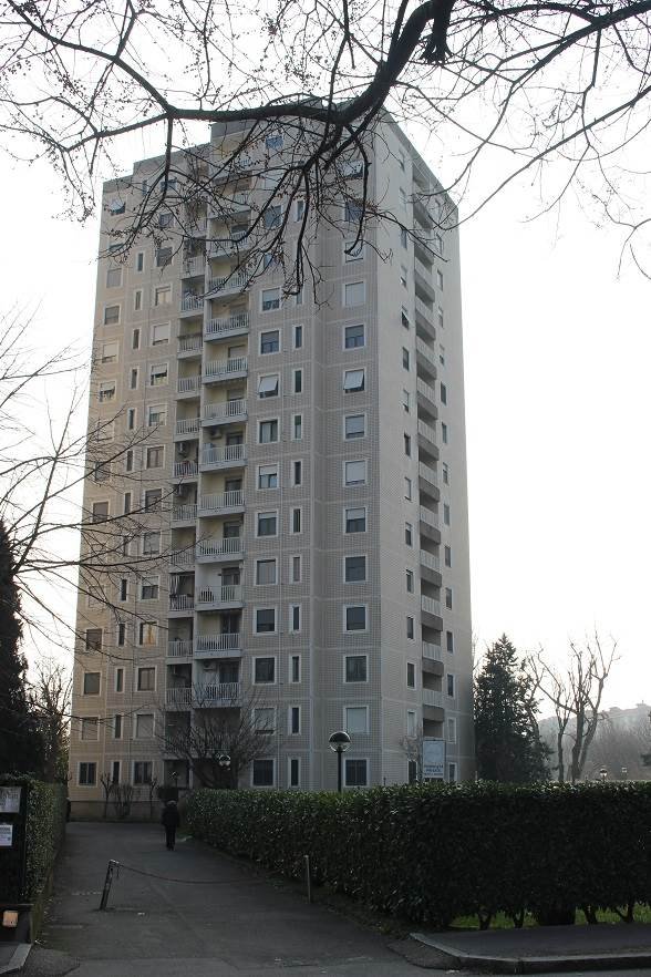 appartamento in vendita a Milano in zona Gallaratese