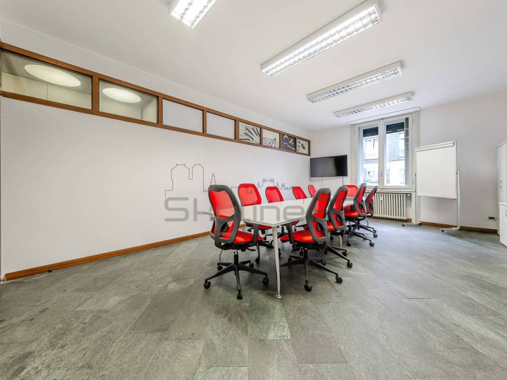 ufficio in vendita a Milano in zona Centro Direzionale