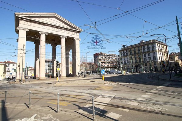 locale commerciale in vendita a Milano in zona Conchetta