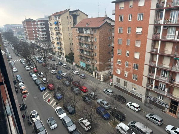 appartamento in vendita a Milano in zona Barona