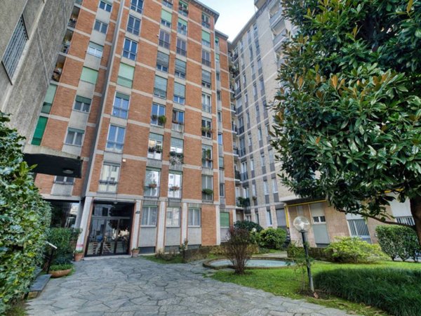 appartamento in vendita a Milano in zona Porta Romana