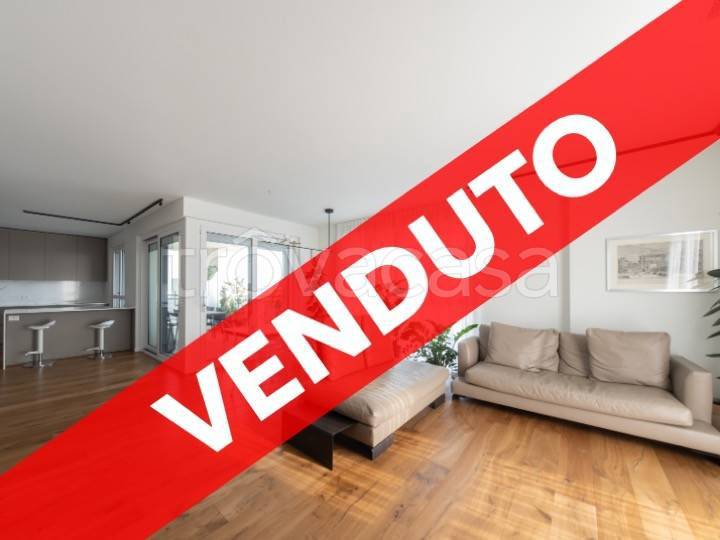 appartamento in vendita a Milano in zona Il Portello