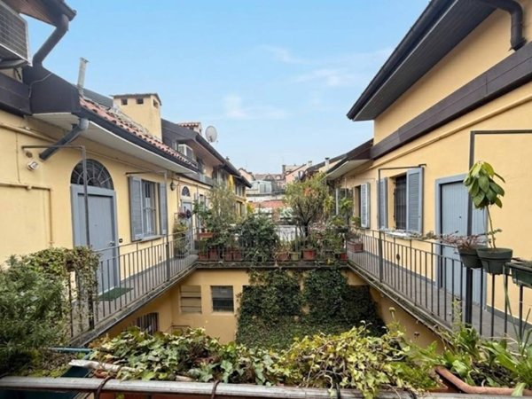 appartamento in vendita a Milano in zona Solari