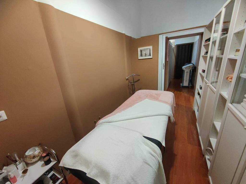 negozio in vendita a Milano in zona Porta Venezia