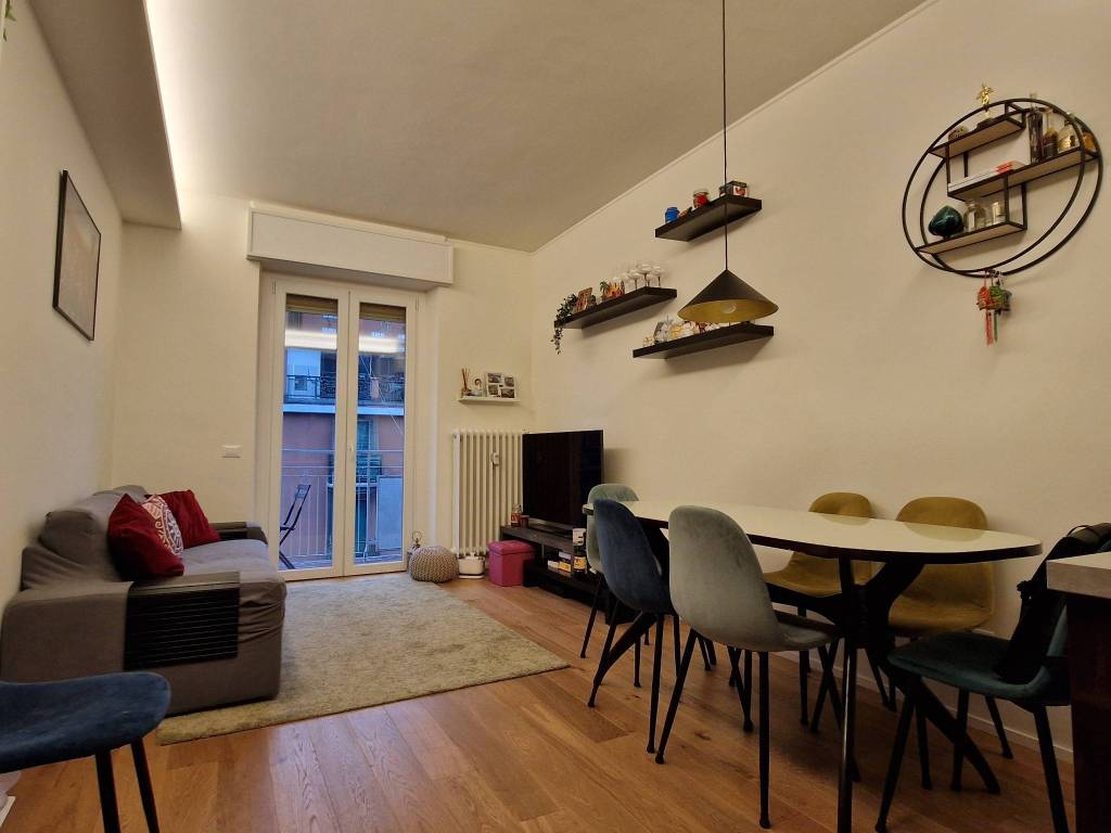 appartamento in vendita a Milano in zona Piazzale Lodi