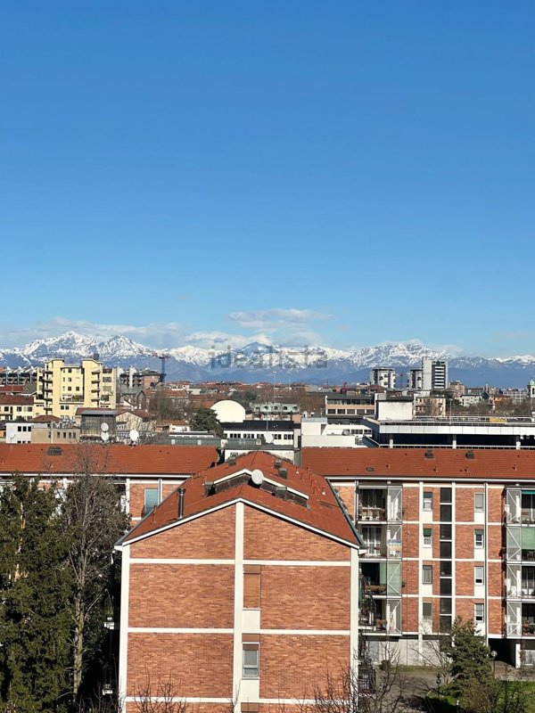 appartamento in vendita a Milano in zona Gallaratese