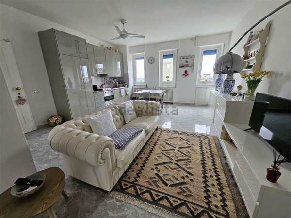 appartamento in vendita a Milano in zona Famagosta