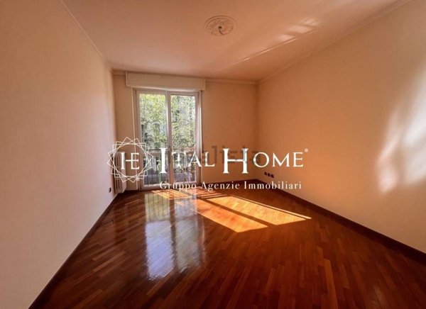 appartamento in vendita a Milano in zona Piazzale Lodi