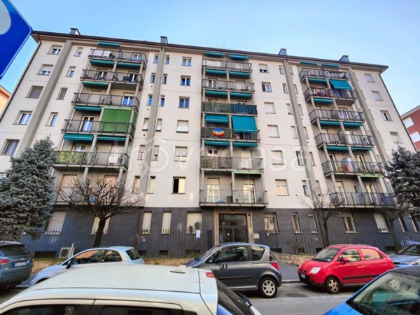 appartamento in vendita a Milano in zona Prato Centenaro
