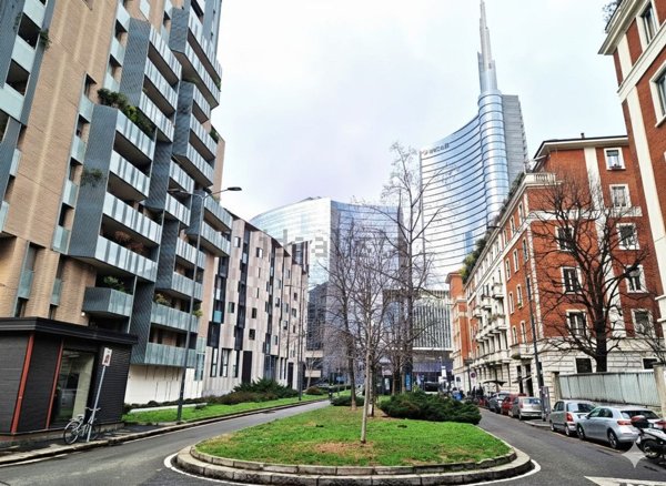 appartamento in vendita a Milano in zona Porta Garibaldi