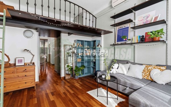 appartamento in vendita a Milano in zona Porta Genova