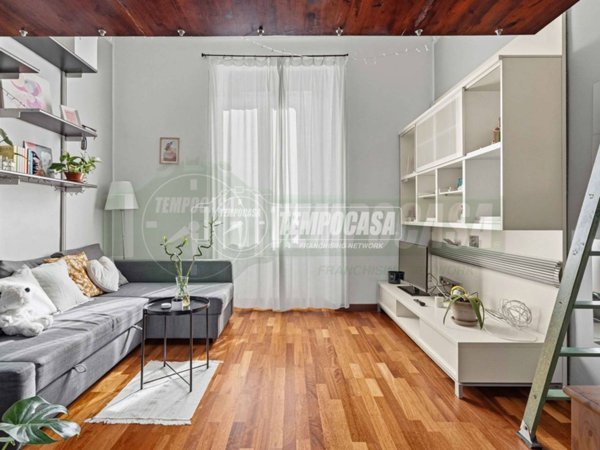 appartamento in vendita a Milano in zona Barona