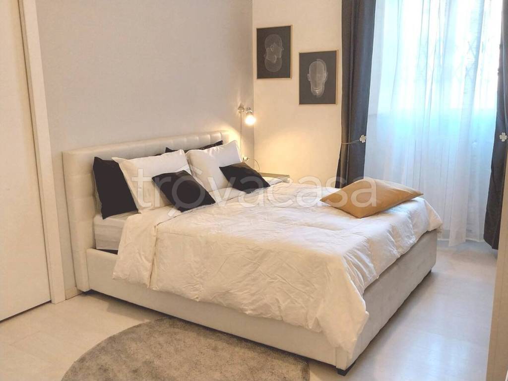 appartamento in vendita a Milano in zona Isola