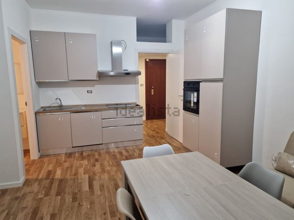 appartamento in vendita a Milano in zona Corvetto