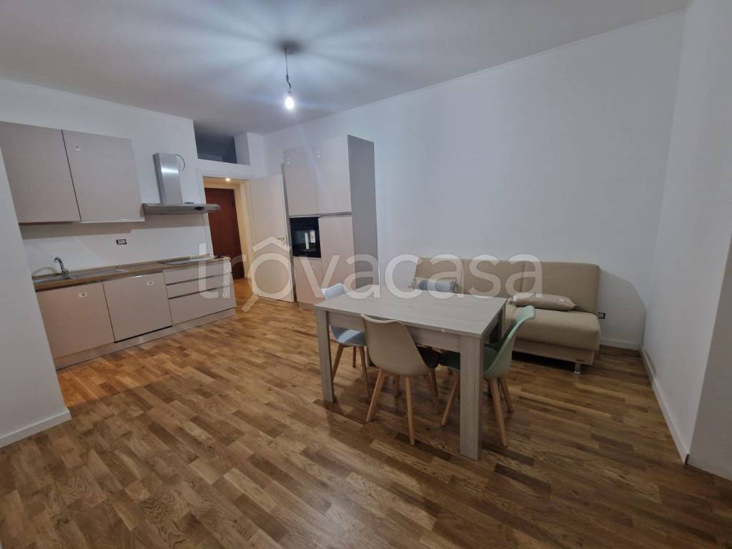 appartamento in vendita a Milano in zona Corvetto