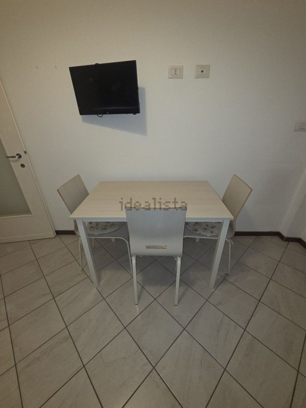 appartamento in vendita a Milano in zona Lorenteggio