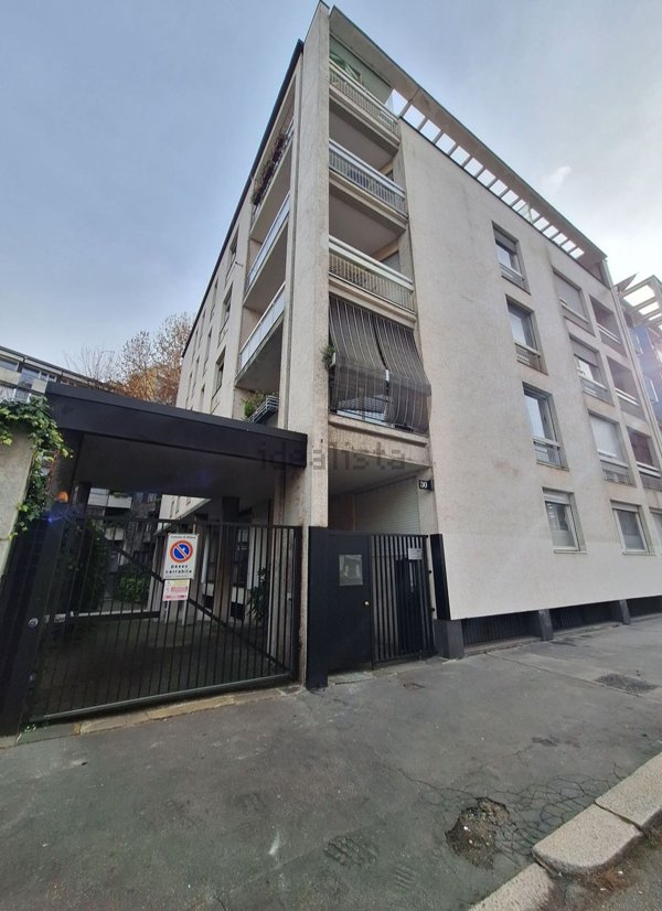 appartamento in vendita a Milano in zona Città Studi